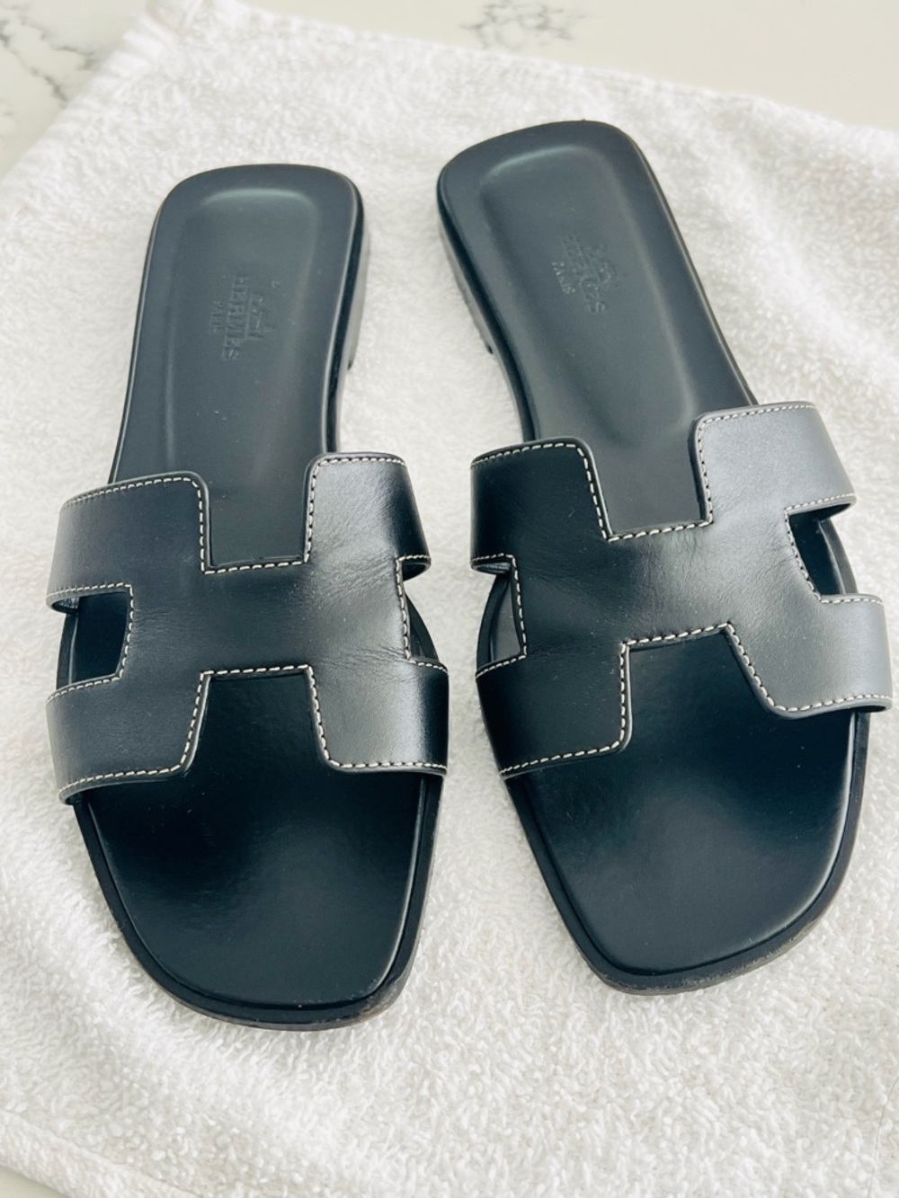 Hermes Oran Black Leather Slide Sandals - Women